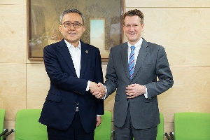Minister Kim Meets with Country Representative of Naumann Foundation Korea 의 목록 이미지 입니다. 