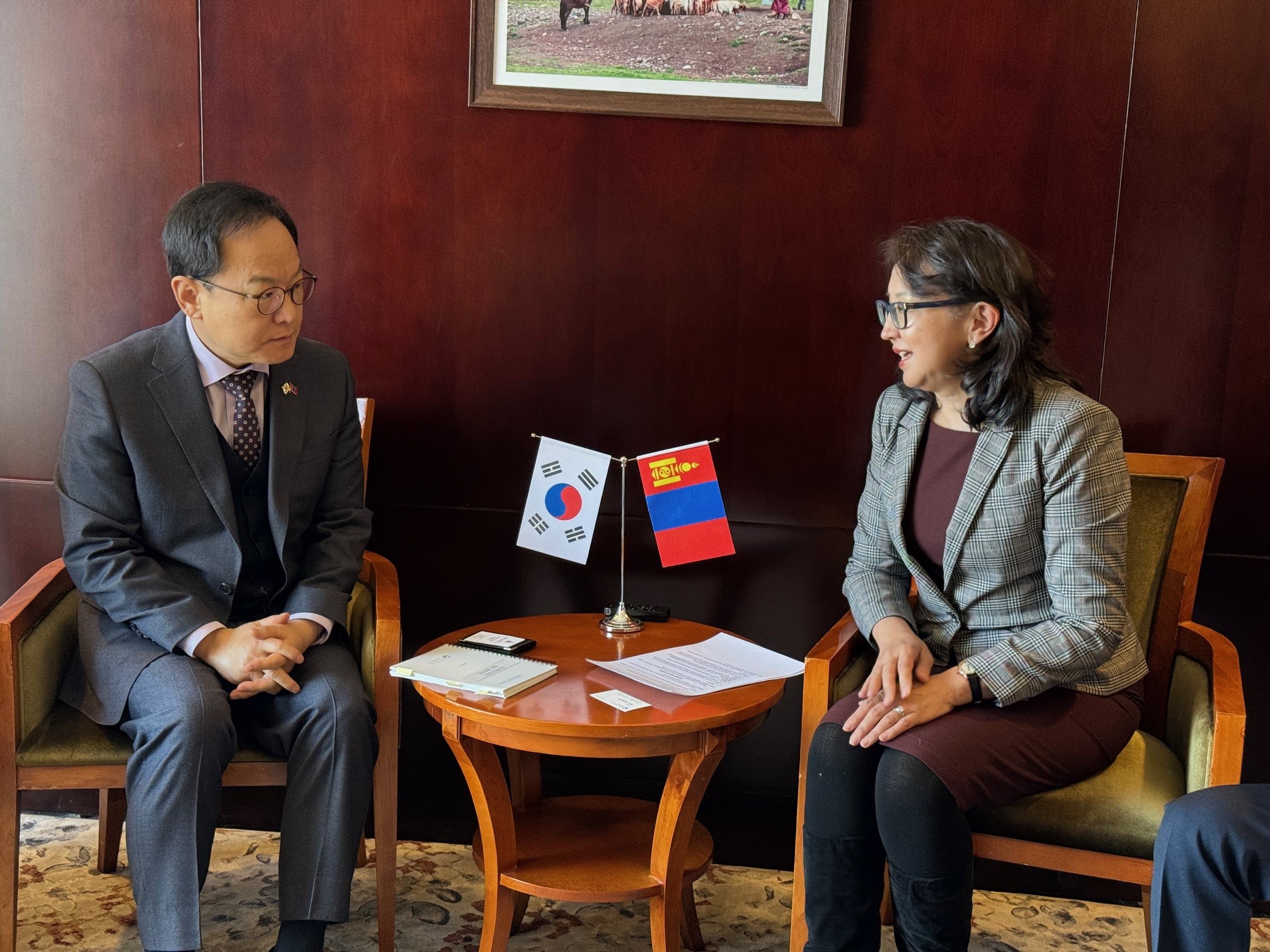 The Minister of Personnel Management visited the Mongolia 사진