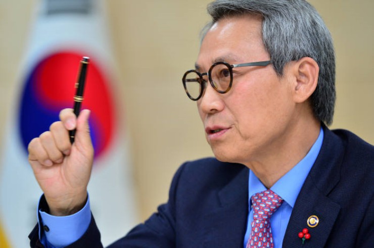 이근면인사혁신처장_1.jpg 이미지입니다.