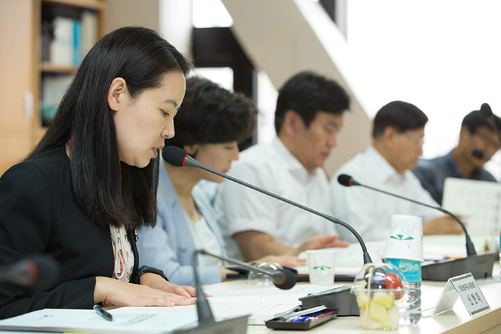 인사혁신처 자체평가위원회 전체회의가 진행중인 모습