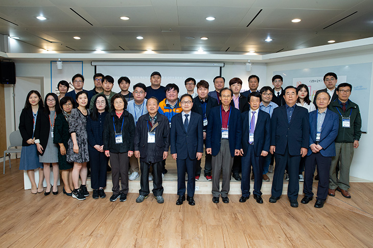 제2기 국민참여정책단의 단체 사진