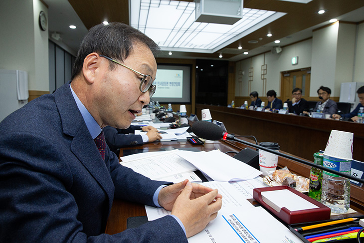 제11차 공공기관 인사담당관 현장간담회에서 인사말을 하고 있는 정만석 인사혁신처 차장