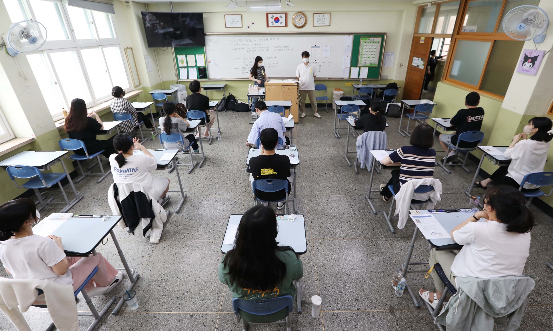 국가공무원 7급 공개경쟁채용 제1차 시험장인 서울 강남구 소재 한 학교내 시험장 교실 내부 모습