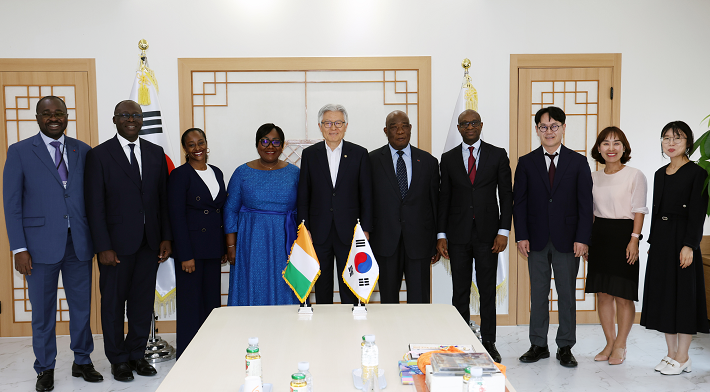 Korea-Côte d'Ivoire Bilateral Meeting on Personnel Administration 사진